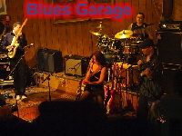 Blues_Garage02